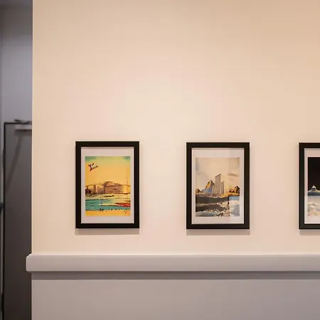 Designer Loft-ferienwohnung Im Zentrum Mit Tiefgaragen-parkplatz, Waschmaschine Und Privatterrasse