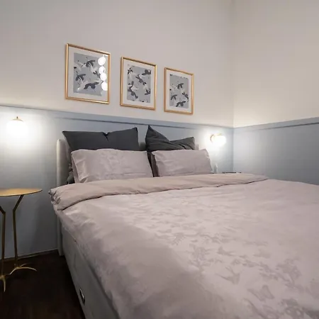 Apartamento Designer Loft-ferienwohnung Im Zentrum Mit Tiefgaragen-parkplatz, Waschmaschine Und Privatterrasse Leipzig