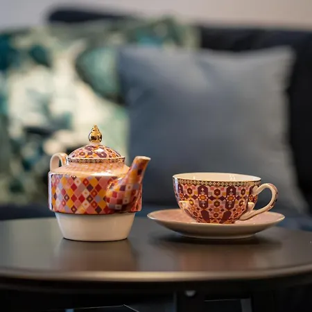 Designer Loft-ferienwohnung Im Zentrum Mit Tiefgaragen-parkplatz, Waschmaschine Und Privatterrasse *