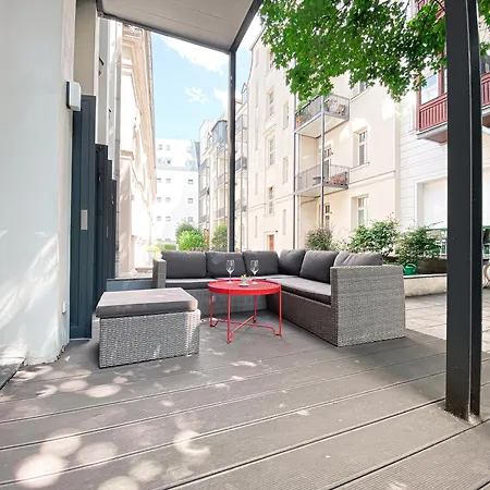 Designer Loft-ferienwohnung Im Zentrum Mit Tiefgaragen-parkplatz, Waschmaschine Und Privatterrasse