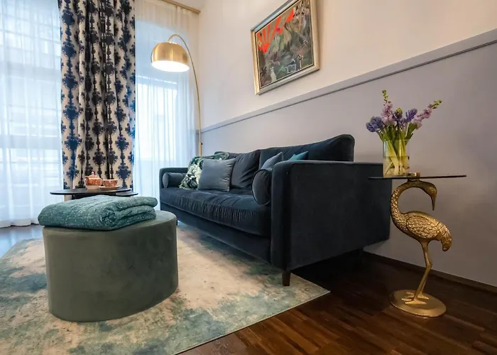 Designer Loft-ferienwohnung Im Zentrum Mit Tiefgaragen-parkplatz, Waschmaschine Und Privatterrasse アパート