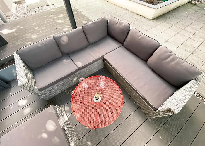 アパート Designer Loft-ferienwohnung Im Zentrum Mit Tiefgaragen-parkplatz, Waschmaschine Und Privatterrasse ライプツィヒ