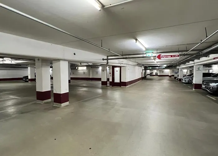 アパート Designer Loft-ferienwohnung Im Zentrum Mit Tiefgaragen-parkplatz, Waschmaschine Und Privatterrasse